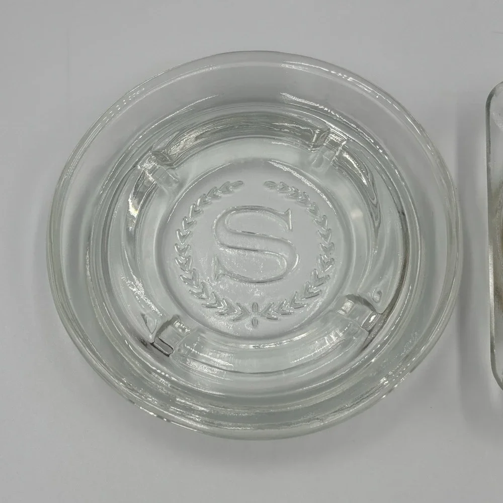 Vintage Hotel‎ Ashtrays Sheraton & Holiday Inn Glass Ashtrays Lot Of 2 Man Cave